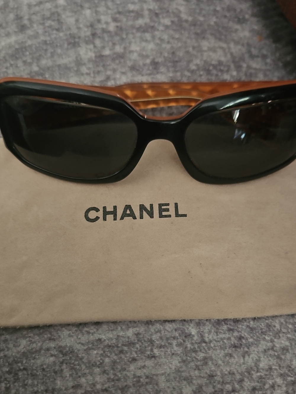 *Vintage* CHANEL Black Front w/ Tortoiseshell Temple Sunglasses W/prescription